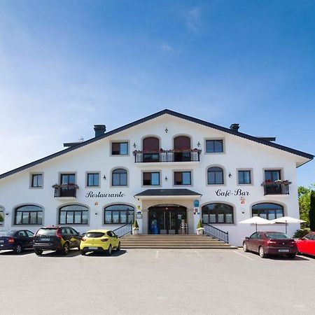 Hostal Restaurante O'Cadaval Фрадес Экстерьер фото